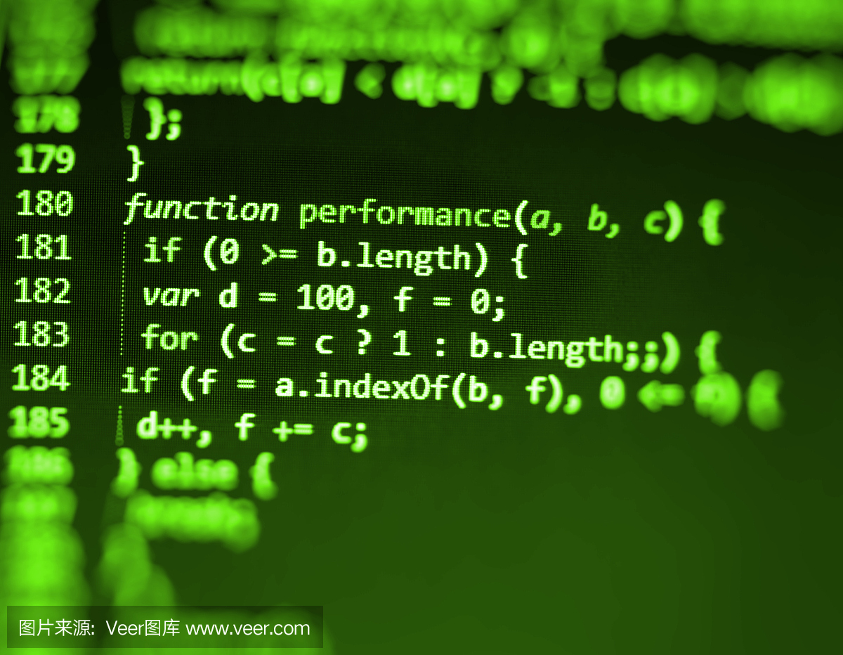 软件开发人员编程代码在计算机上